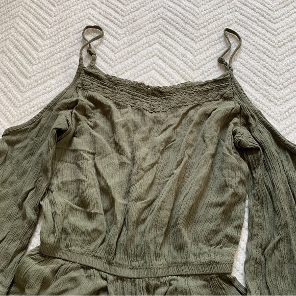 π Girlsβ Olive Green Romper - Picture 5 of 7
